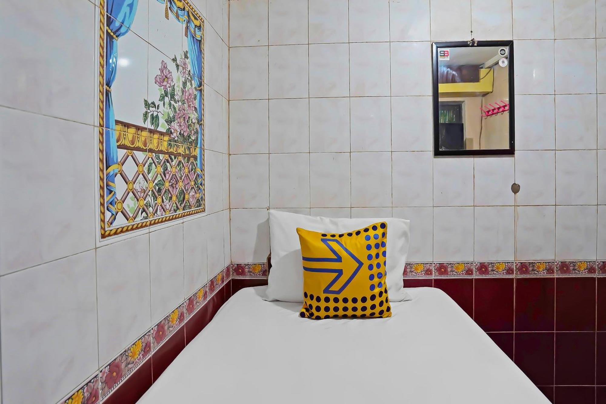 Oyo Life 92651 Meir E-homestay Syariah 2* Surabaya