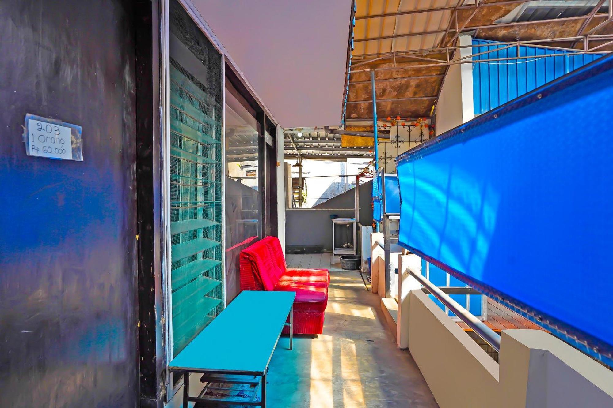Oyo Life 92651 Meir E-homestay Syariah 2* Surabaya